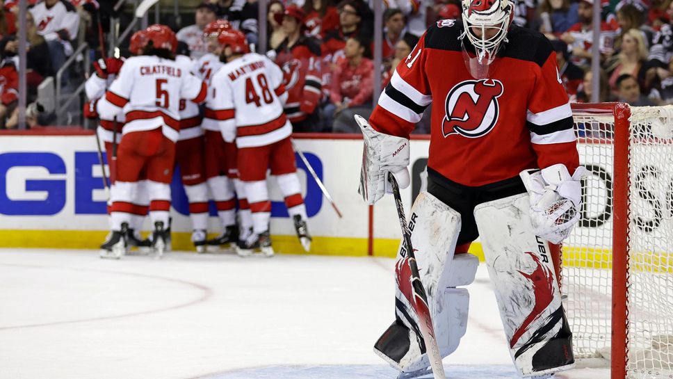 Каролина на победа от финал на Изток в НХЛ