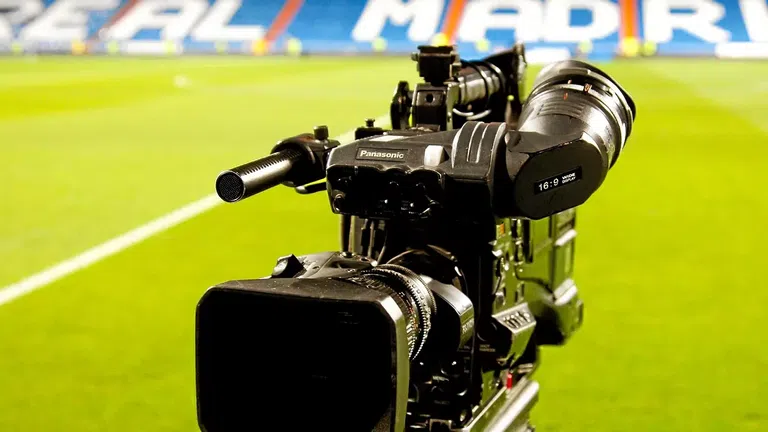 От Атлетико Мадрид не са допуснали камери на телевизията на