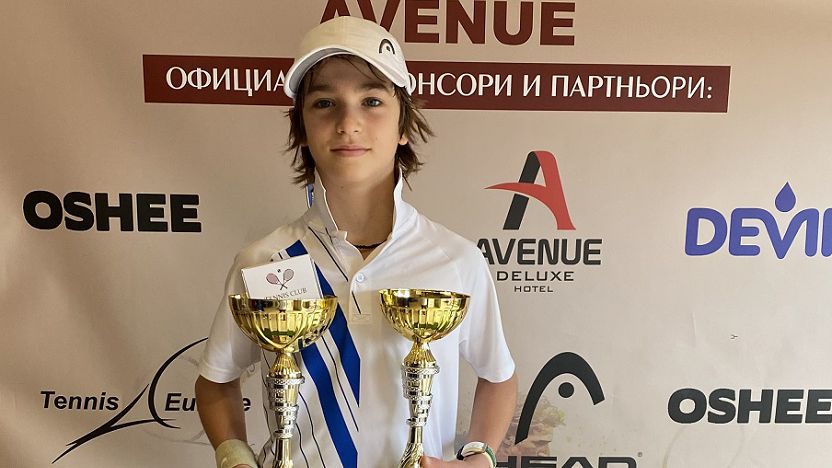 Бруно Дженев е полуфиналист на турнир до 12 г. от първа категория на Тенис Европа в Румъния