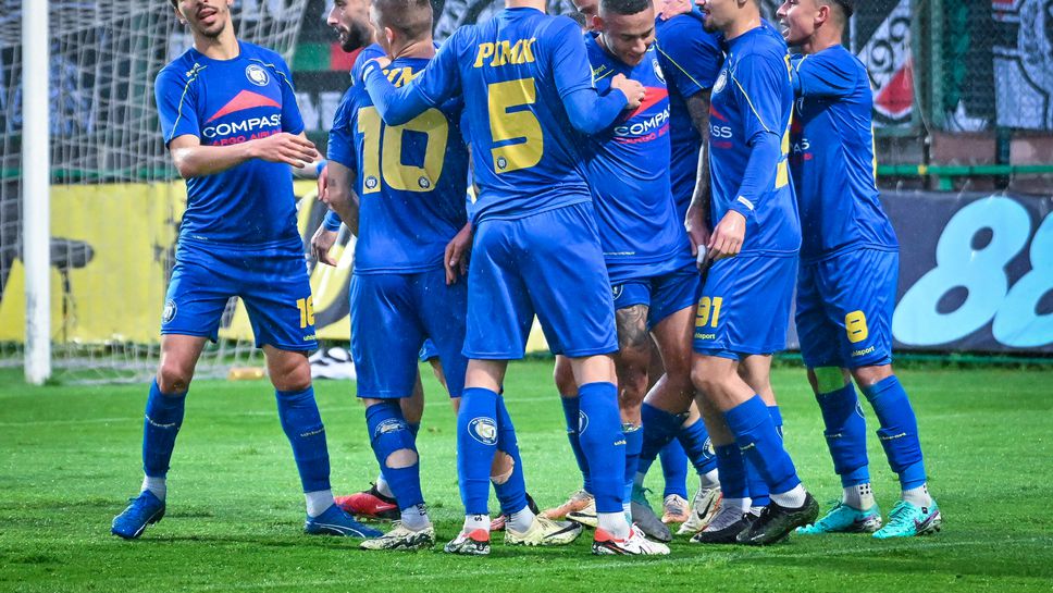 Крумовград 3:1 Локомотив (Пловдив), младок върна "смърфовете" в мача