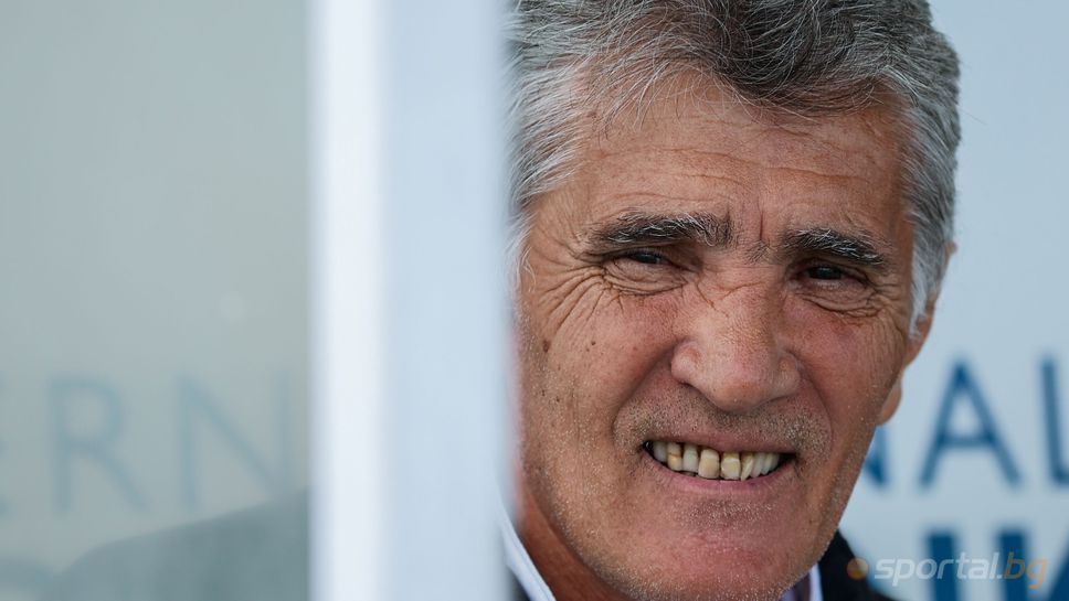 Ратко Достанич вече не е старши треньор на Локомотив София