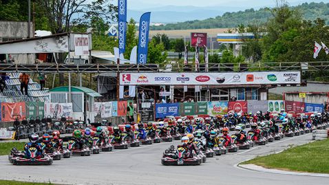 Любо Руйков и Виктор Николов стартираха уикенда в Хасково с второ място 