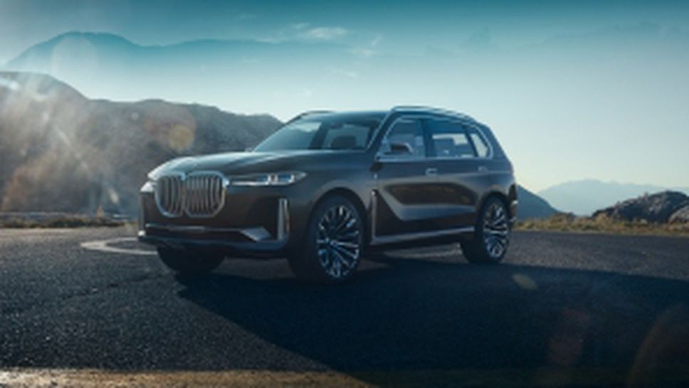 BMW показа големият X7 iPerformance