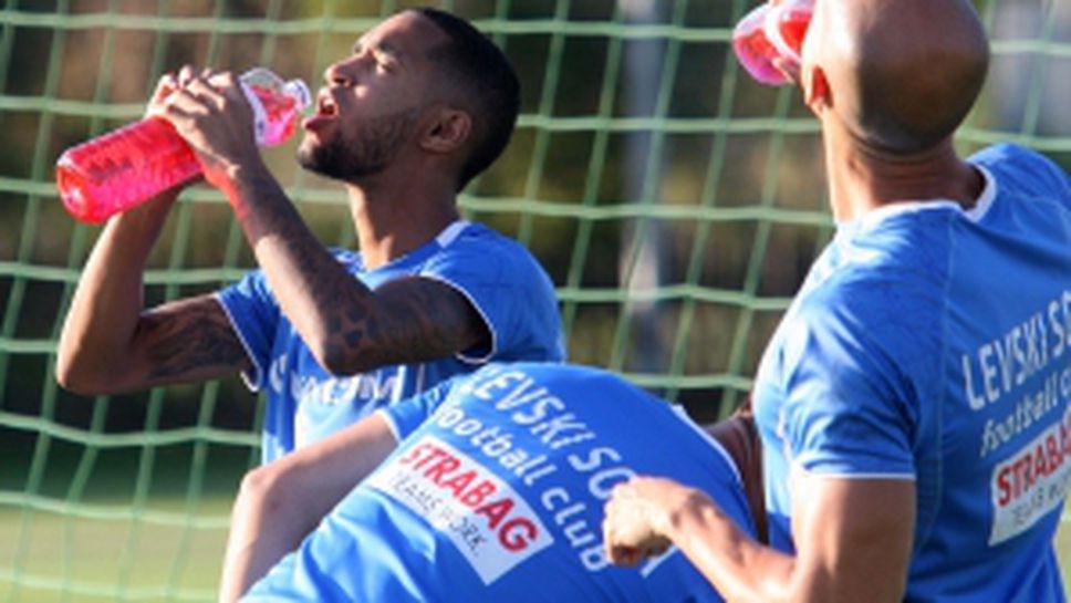 Жерсон Кабрал вече тренира с Левски