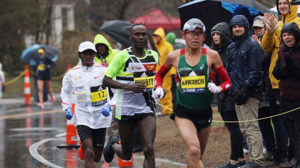 Японец спечели маратона на Бостън, американка триумфира при жените