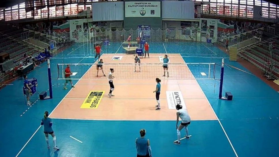 Зала "Христо Ботев" се преобрази заради волейболните националки