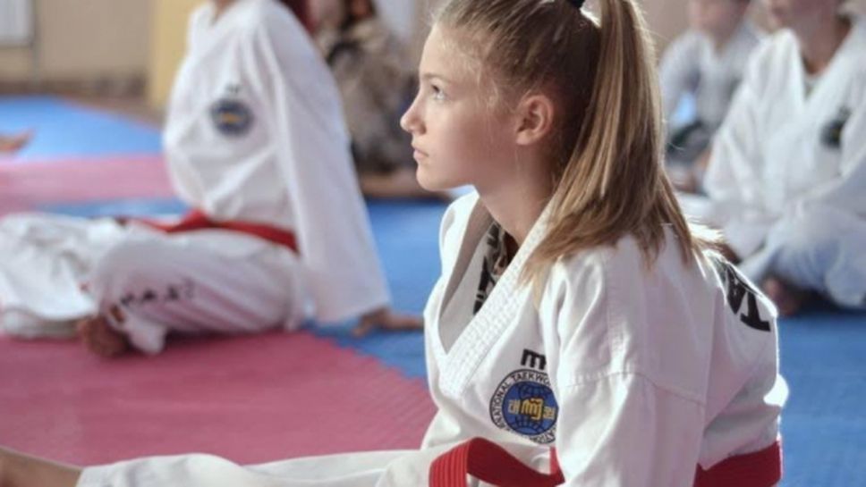 13-годишната Екатерина Иванова стана европейска шампионка по таекуон-до