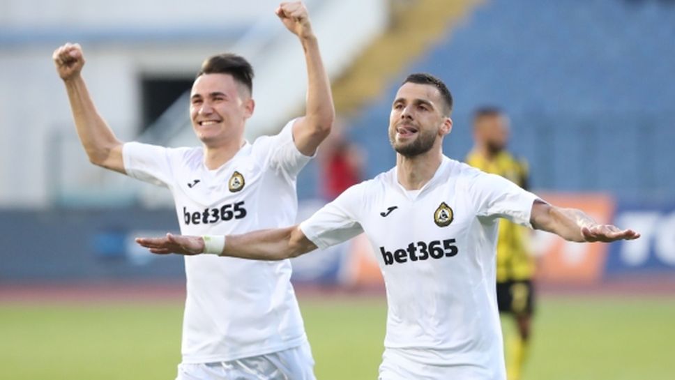 БК Славия поздрави футболистите на "белите" за класирането на финал за Купата