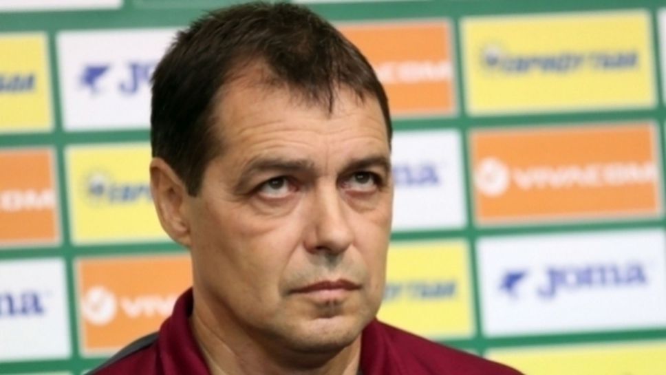 Хубчев: Съжалявам, че нямам възможност да доведа националния отбор на такъв мач (видео)