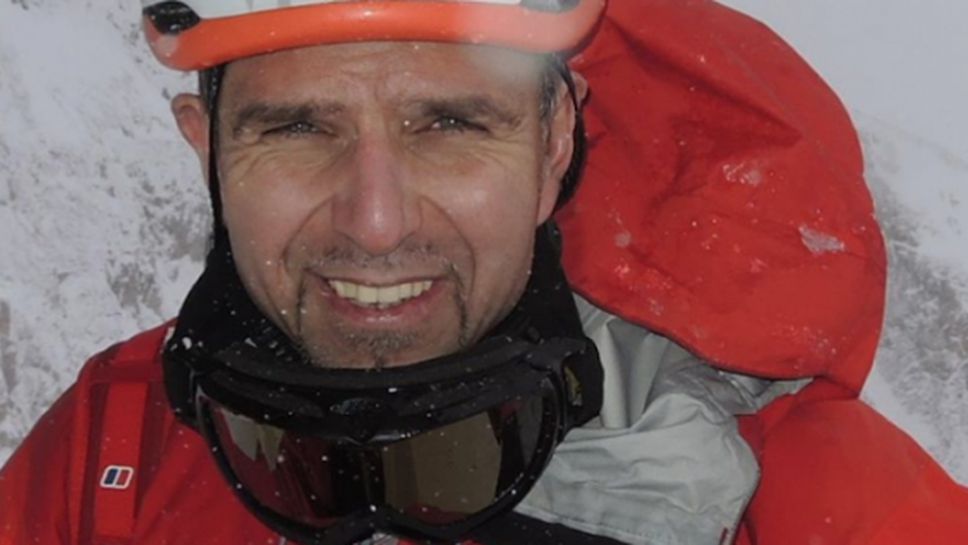 Шерпите, които издирват изчезналия алпинист Боян Петров, са достигнали до лагер 1