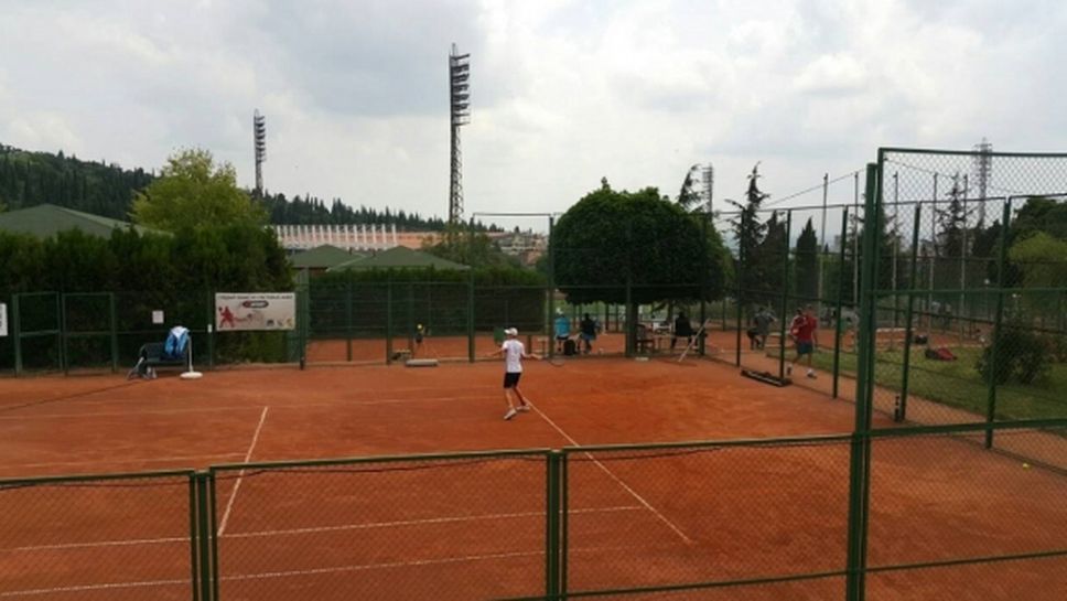 Страхотен успех! 6 българчета се класираха за полуфиналите на турнира на ITF в Стара Загора