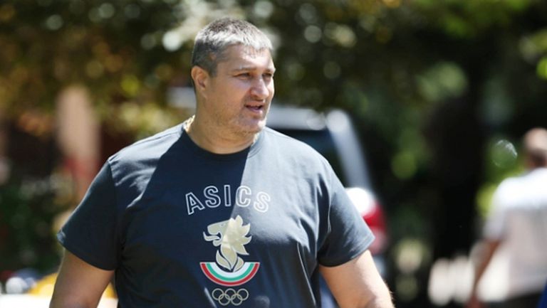 Любо Ганев: Когато оставяш душата и сърцето си на игрището, хората те уважават