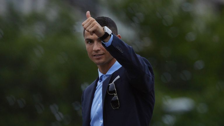ПСЖ готов да изравни CR7 по заплата с Меси, но в Реал няма да харесат офертата