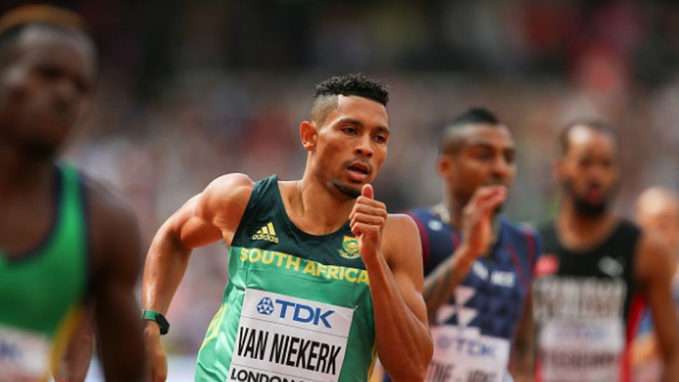 Световният рекордьор Уейд ван Нийкерк стигна трудно финала на 400 метра