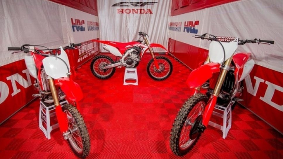 Honda представи новия кросов мотоциклет за MXGP 2018