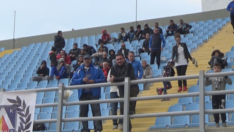 Българи подкрепиха "сините" в мач с красив гол