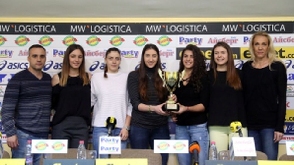 Женският национален отбор по волейбол до 23 години бе избран за отбор на месец Септември