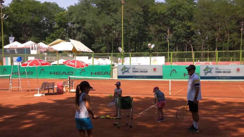 "AES България Тенис Звезди” гостува във Варна
