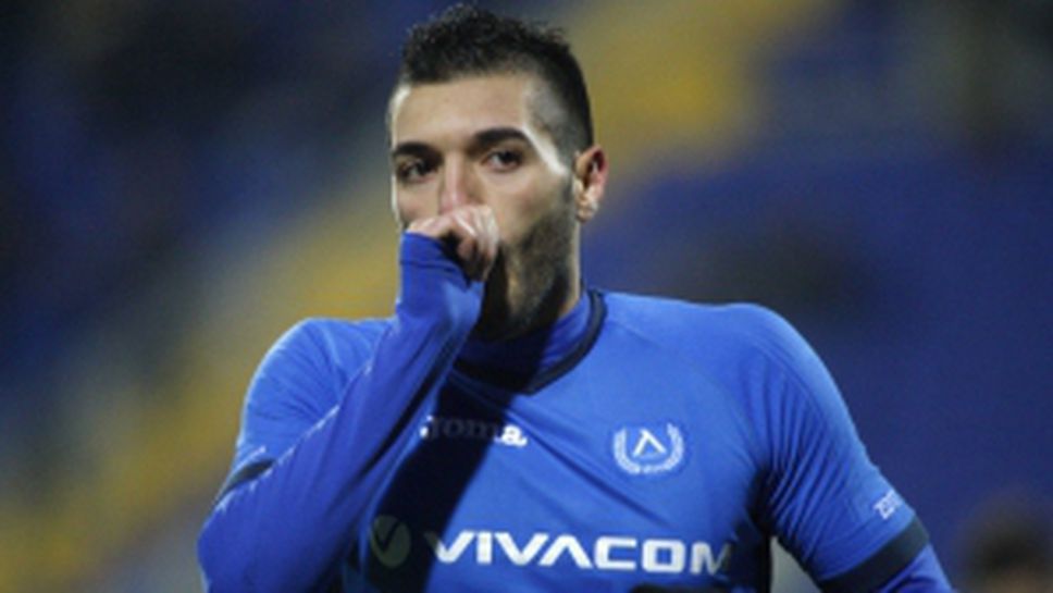 Дебютен гол измъкна Левски срещу Славия