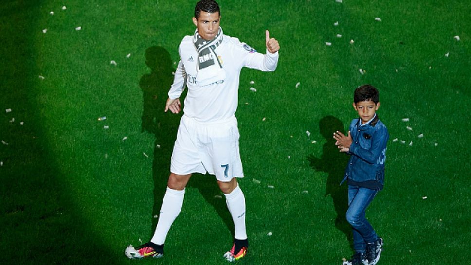 Синът на Роналдо зашемети всички в Кардиф с футболните си умения