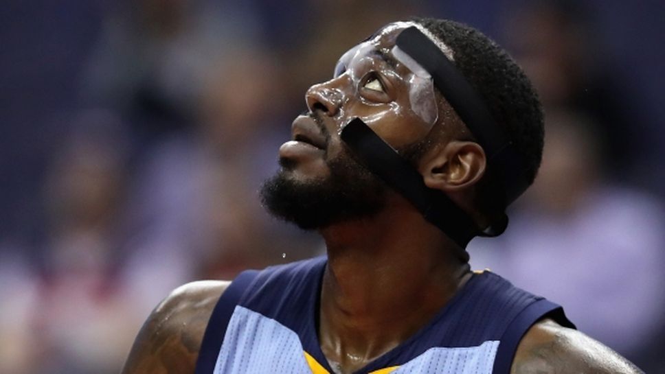 Мемфис преподписва с титуляр