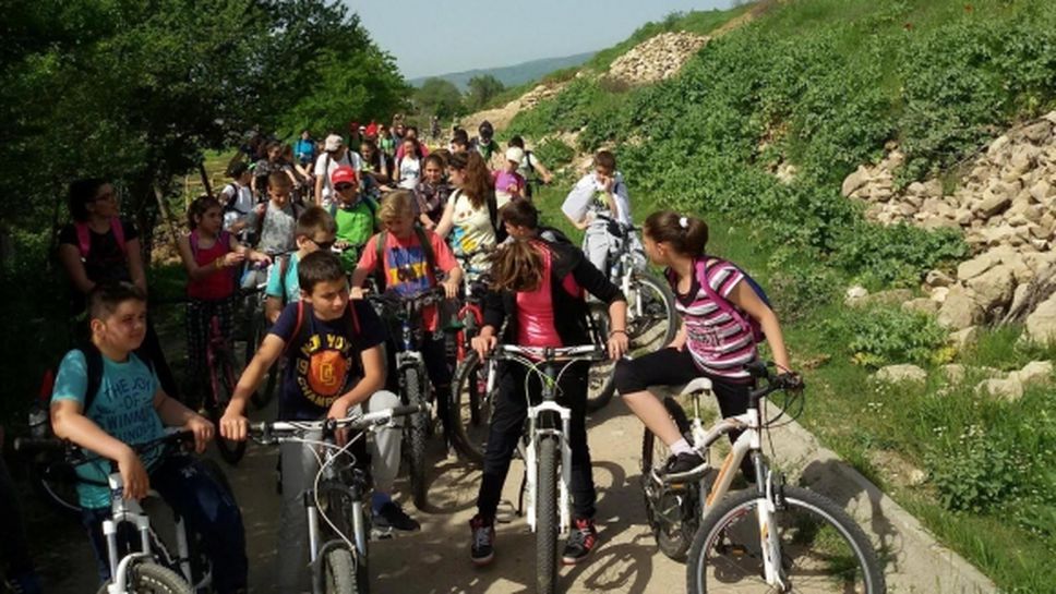 Памбос закрива велопоход с безплатни уроци по салса