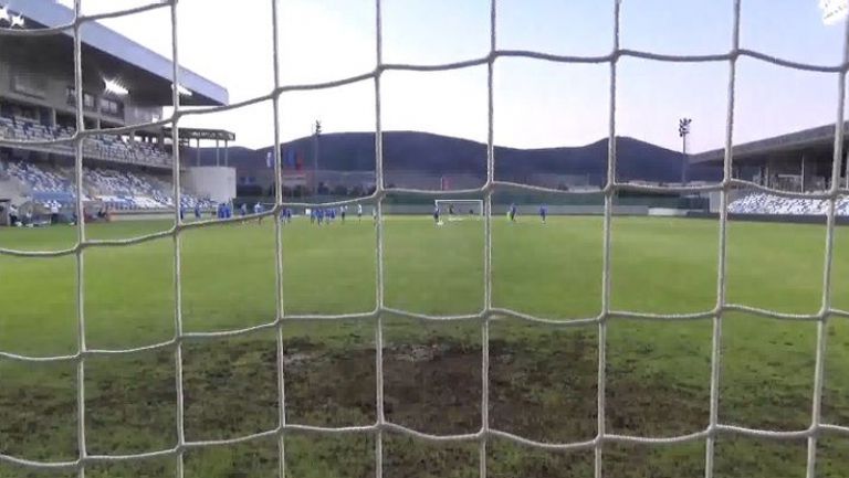 Лошо тревно покритие за двубоя на Левски срещу Хайдук