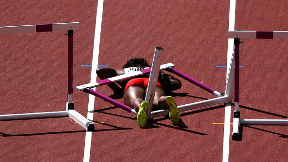 Тежко падане на Световното по лека атлетика