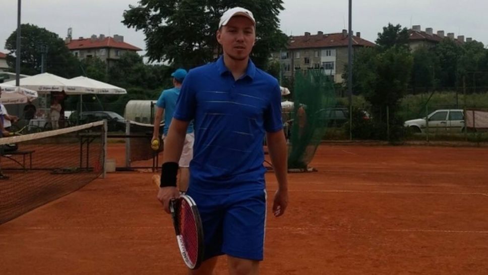 Светослав Ермаков вдигна първа купа в Интерактив тенис