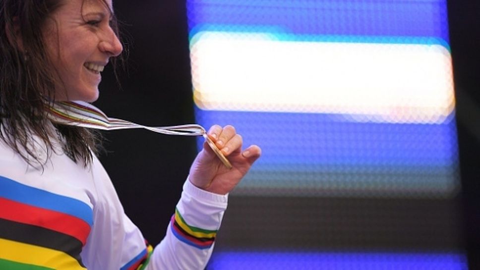 Холандка спечели световната титла на шосе в индивидуално бягане по часовник
