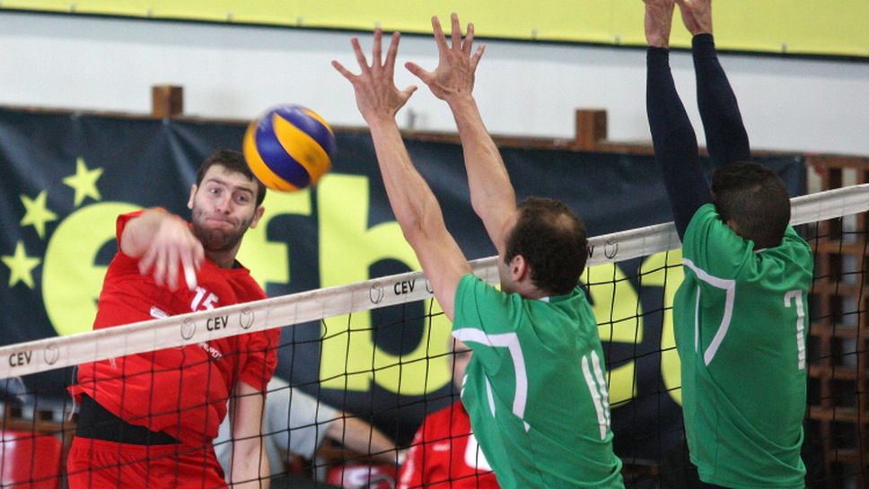 ЦСКА загуби от националния отбор на Алжир по волейбол
