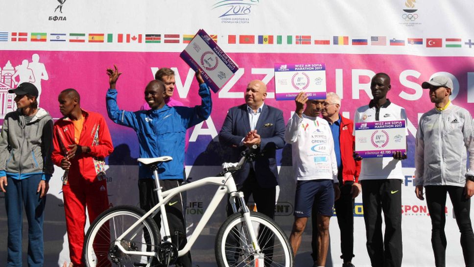 Кениец и кенийка спечелиха маратона в София