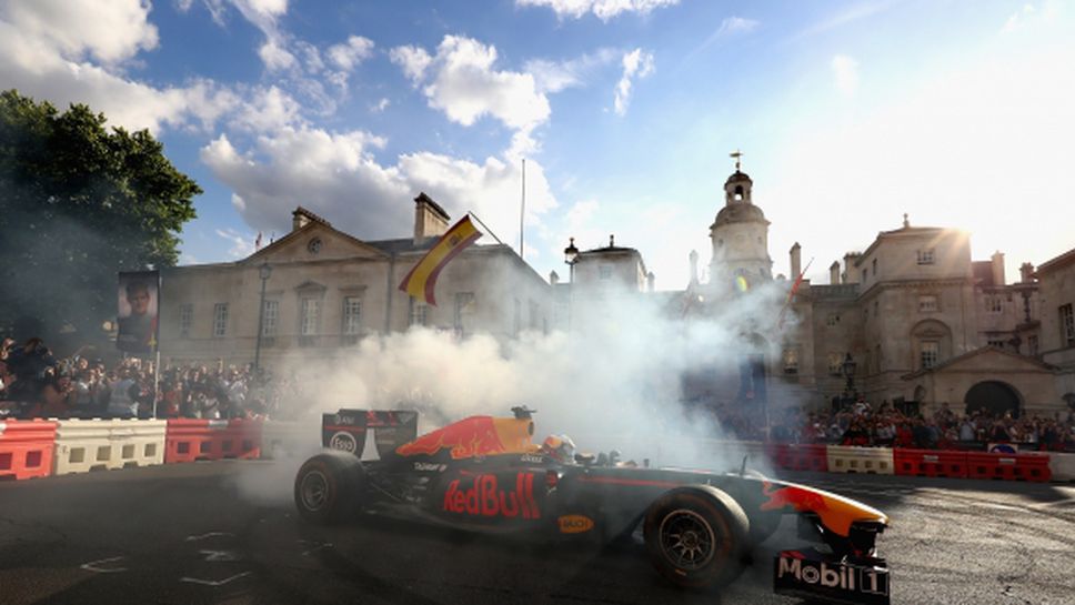 Отборите ще могат да правят демонстрации с тазгодишните си болиди