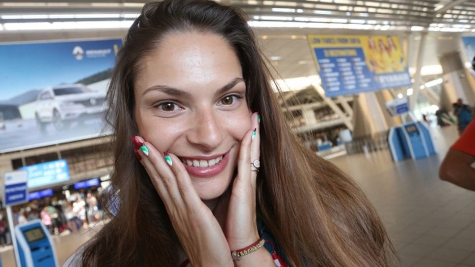 Габриела Петрова залага на здрави тренировки на плажа