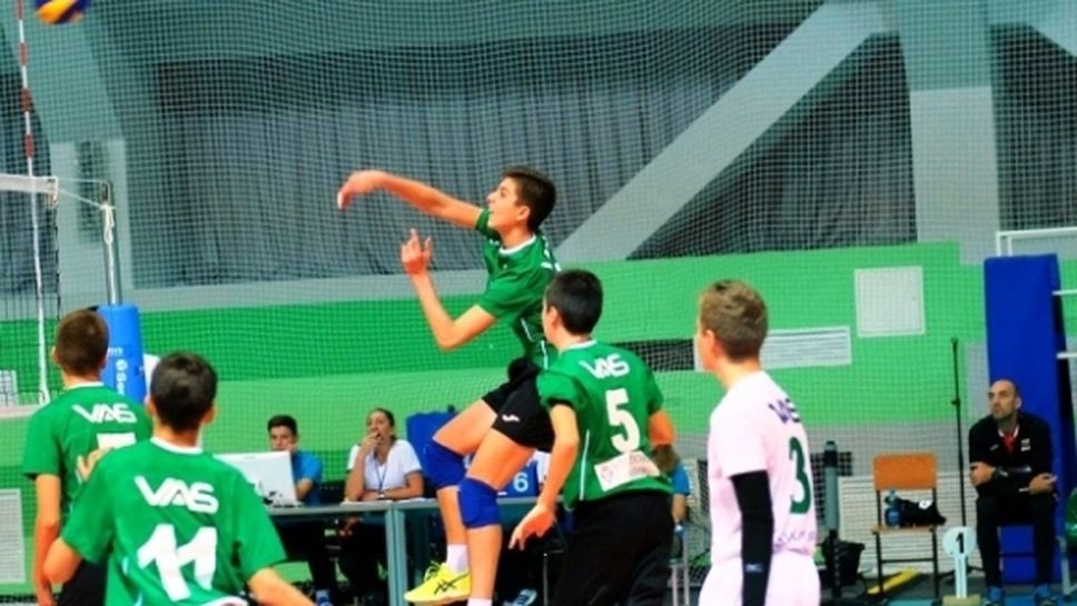 Млади волейболисти от България играят за бронз на турнир в Русия