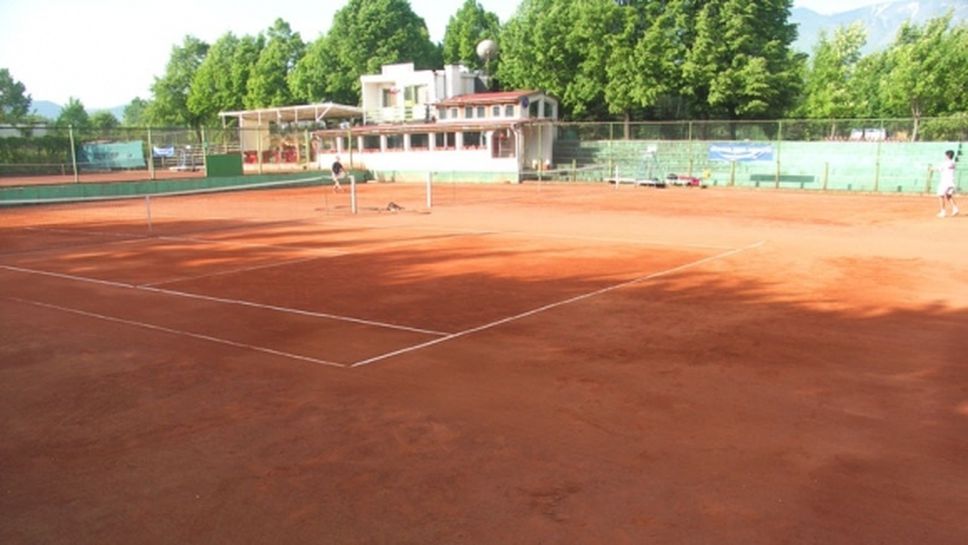 Донев и Милушев спечелиха титлата на държавен турнир по тенис