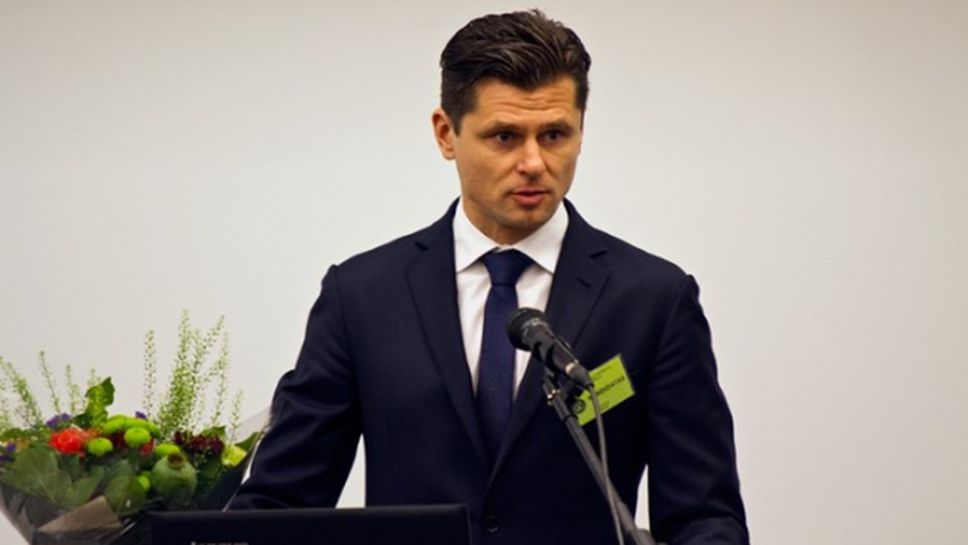 Бивш нападател на Арсенал стана шеф на литовския футбол
