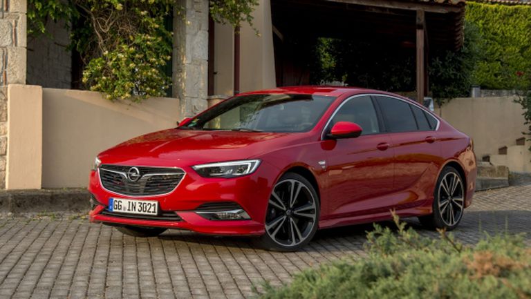Време разделно (тест на Opel Insignia)