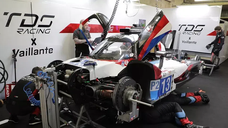 Пилот получи забрана да участва в „24-те часа на Льо Ман“ ден преди старта