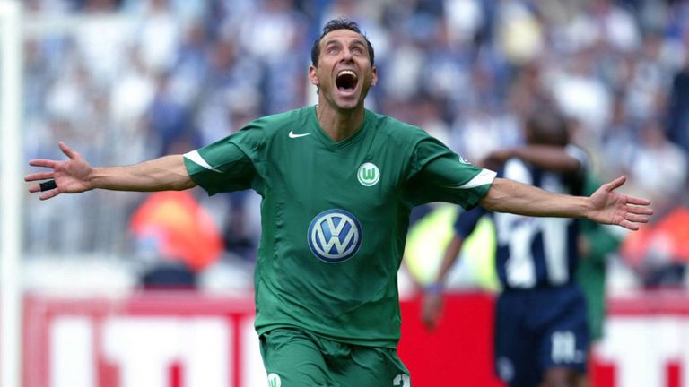  Мартин Петров измежду най-хубавите играчи в историята на Волфсбург 