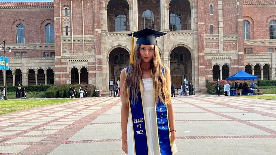 Гимнастичка стана бакалавър в Калифорнийския университет само на 16