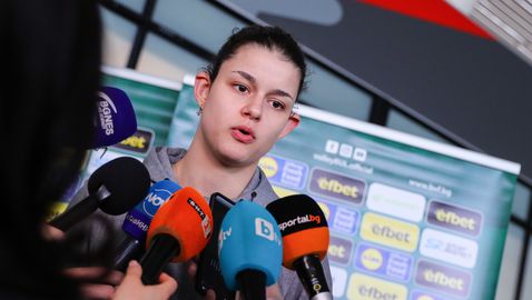 Микаела Стоянова: Играем повече като отбор, опитните ни помагат много