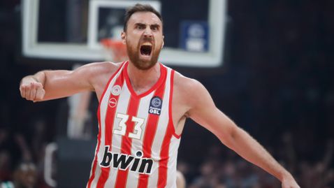  Войната продължава отвън терена, Панатинайкос изкушава водещ състезател на Олимпиакос със супероферта 