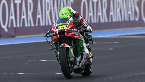 Кал Кръчлоу остава в LCR Хонда и за следващите два кръга в MotoGP