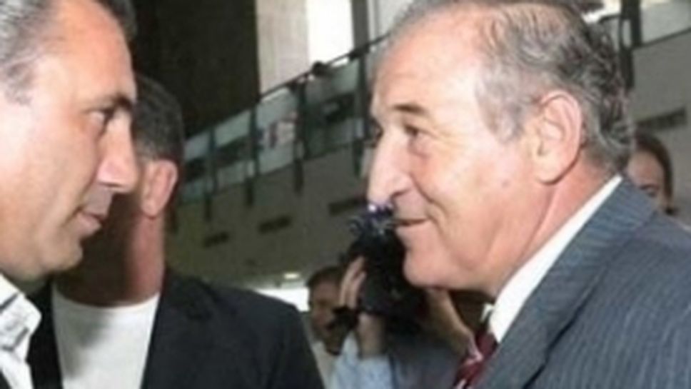 Стратега: Клубовете вървят добре, остана да оправим националния