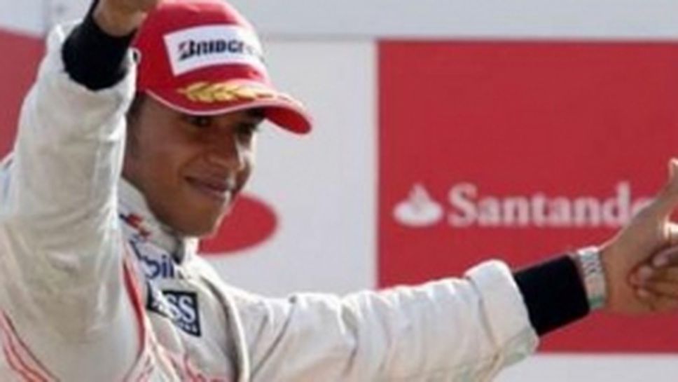 Хамилтън: В първия завой нямаше какво друго да направя