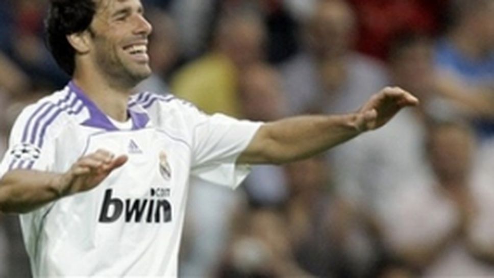 Ван Нистелрой: Вердер ни затрудни максимално