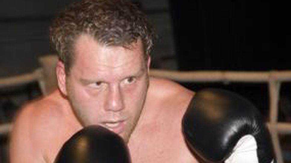 Коко Тайсъна губи в нелегален мач