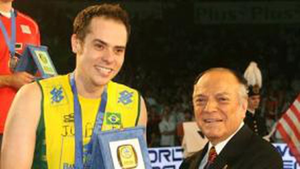 Резенде върна Рикардо в състава на Бразилия за Световната купа