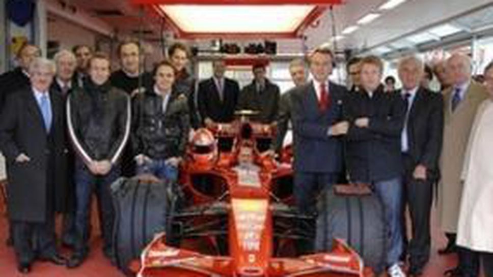 Михаел Шумахер отново кара за Ферари